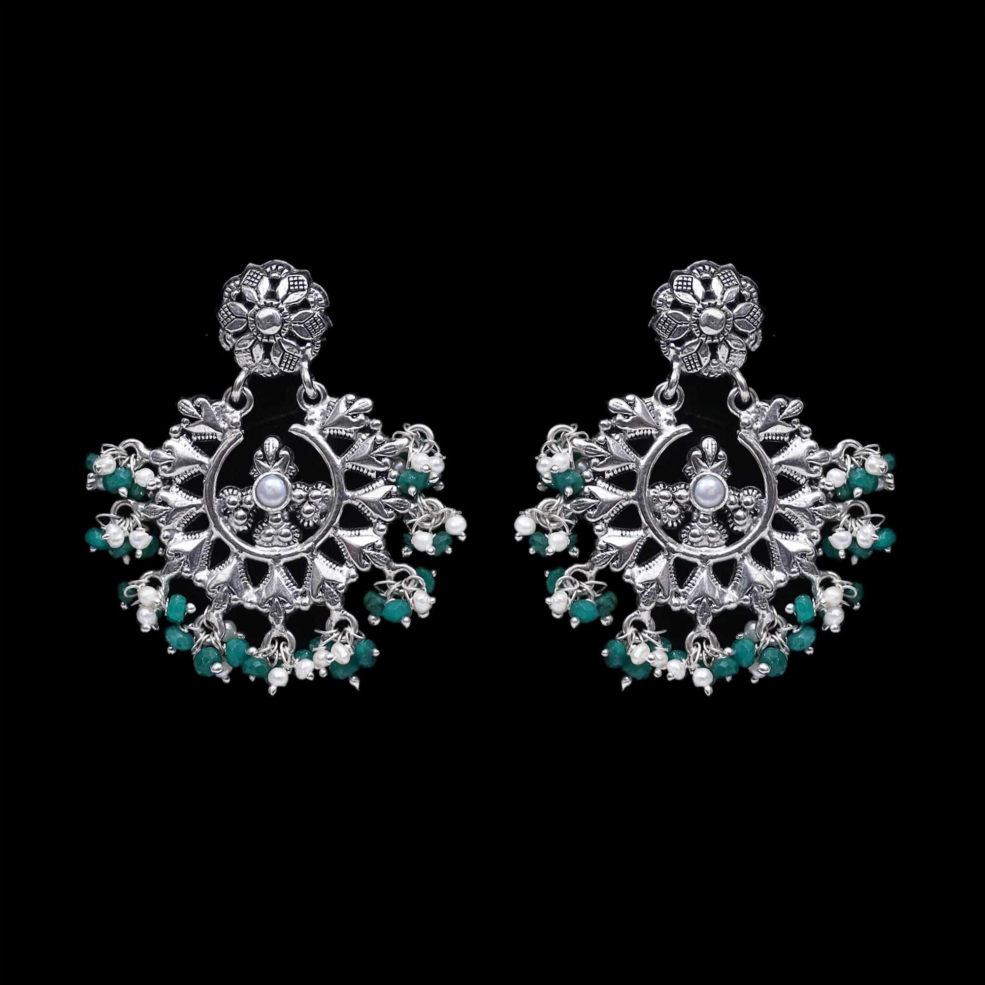 925 Silver Handmade Earring with Green Color and Fresh Water Pearl Hanging