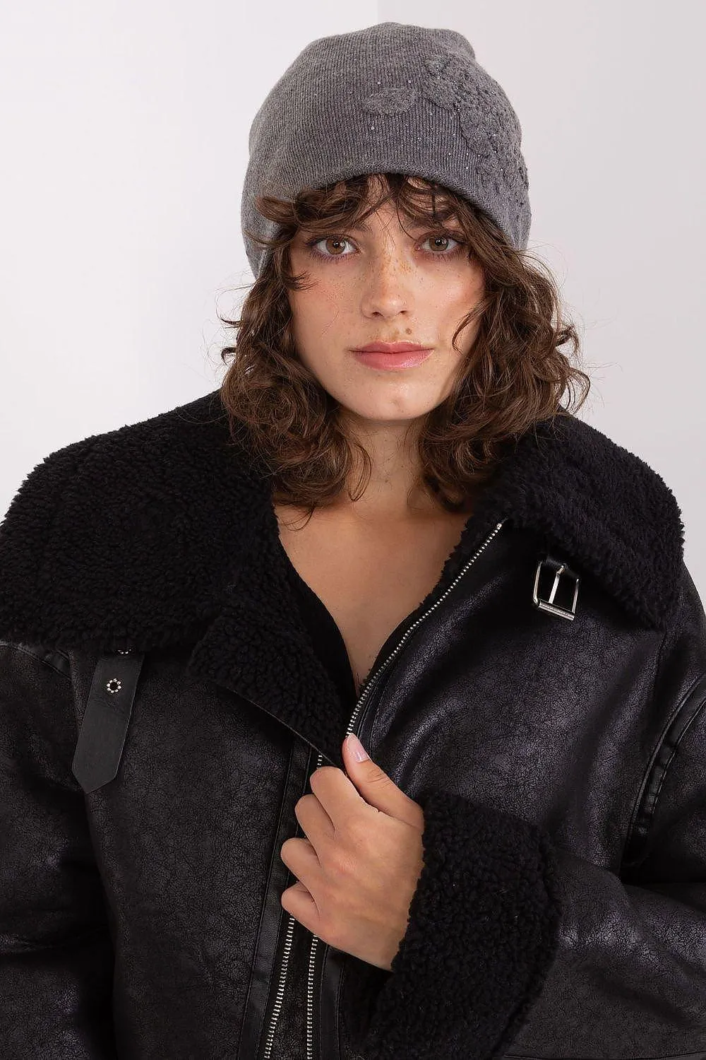 Chic Cashmere Beanie with Sparkling Rhinestone Accents