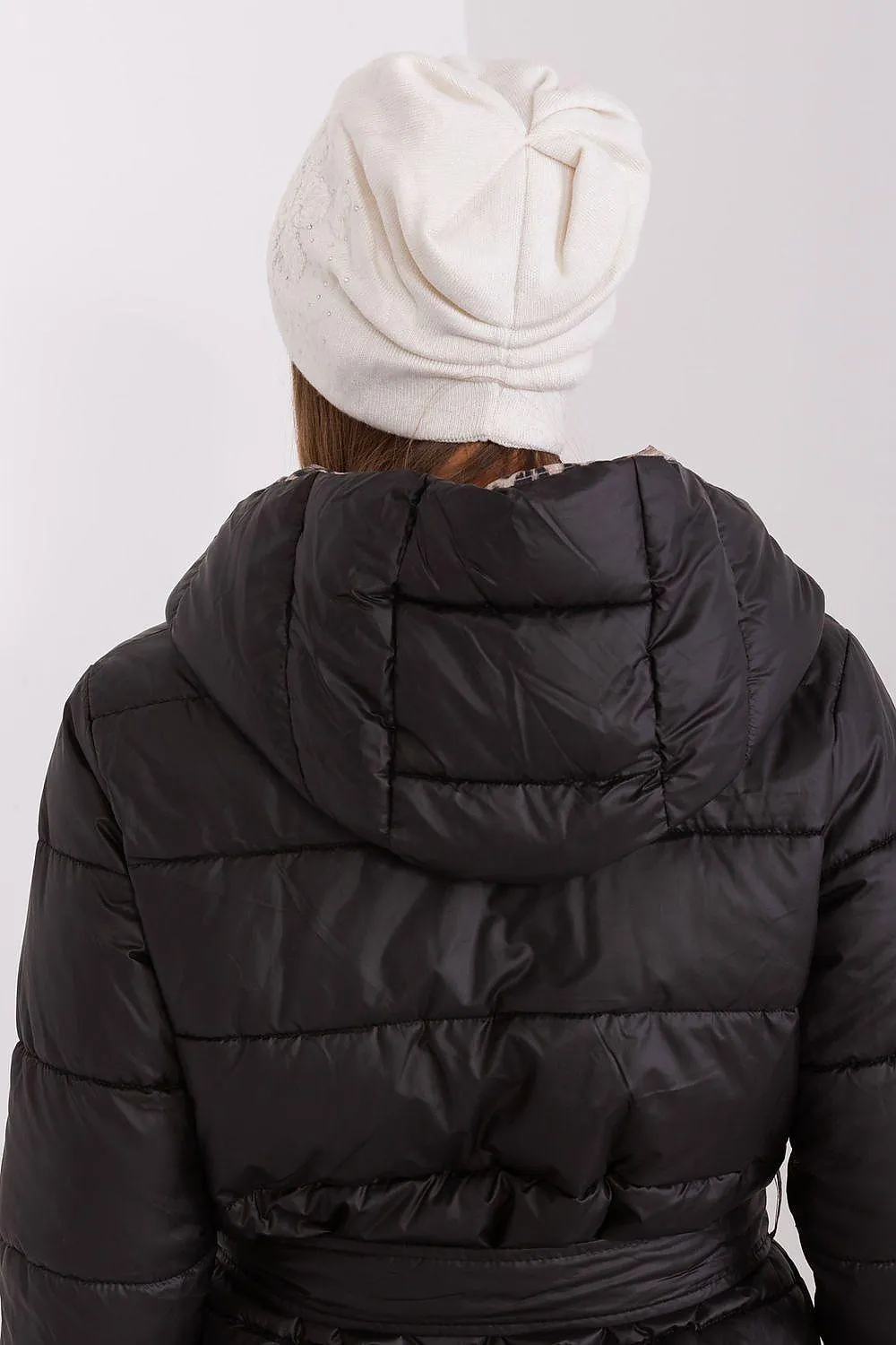 Chic Cashmere Beanie with Sparkling Rhinestone Accents
