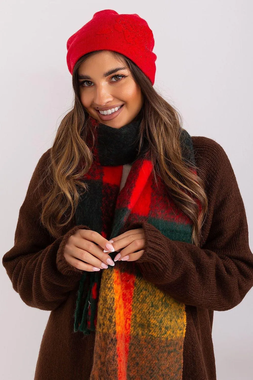 Chic Cashmere Beanie with Sparkling Rhinestone Accents