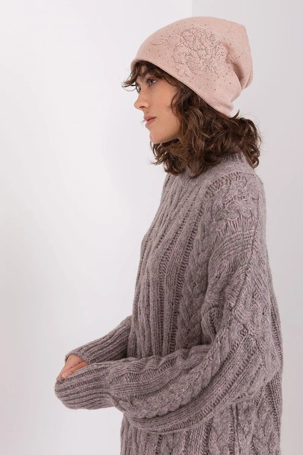 Chic Cashmere Beanie with Sparkling Rhinestone Accents