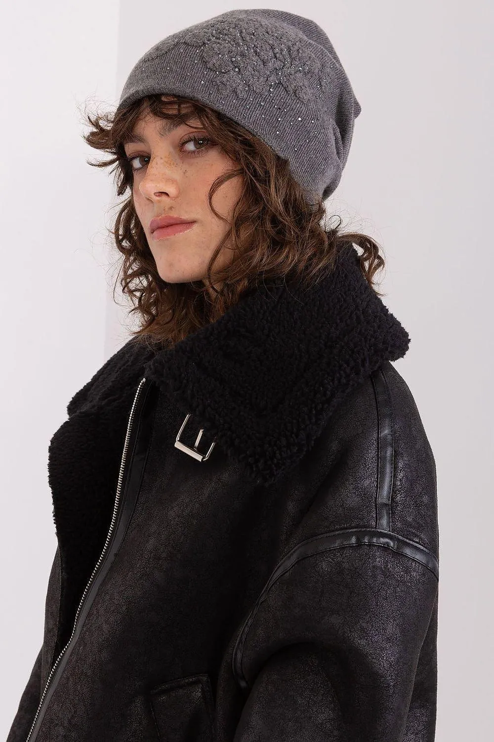 Chic Cashmere Beanie with Sparkling Rhinestone Accents