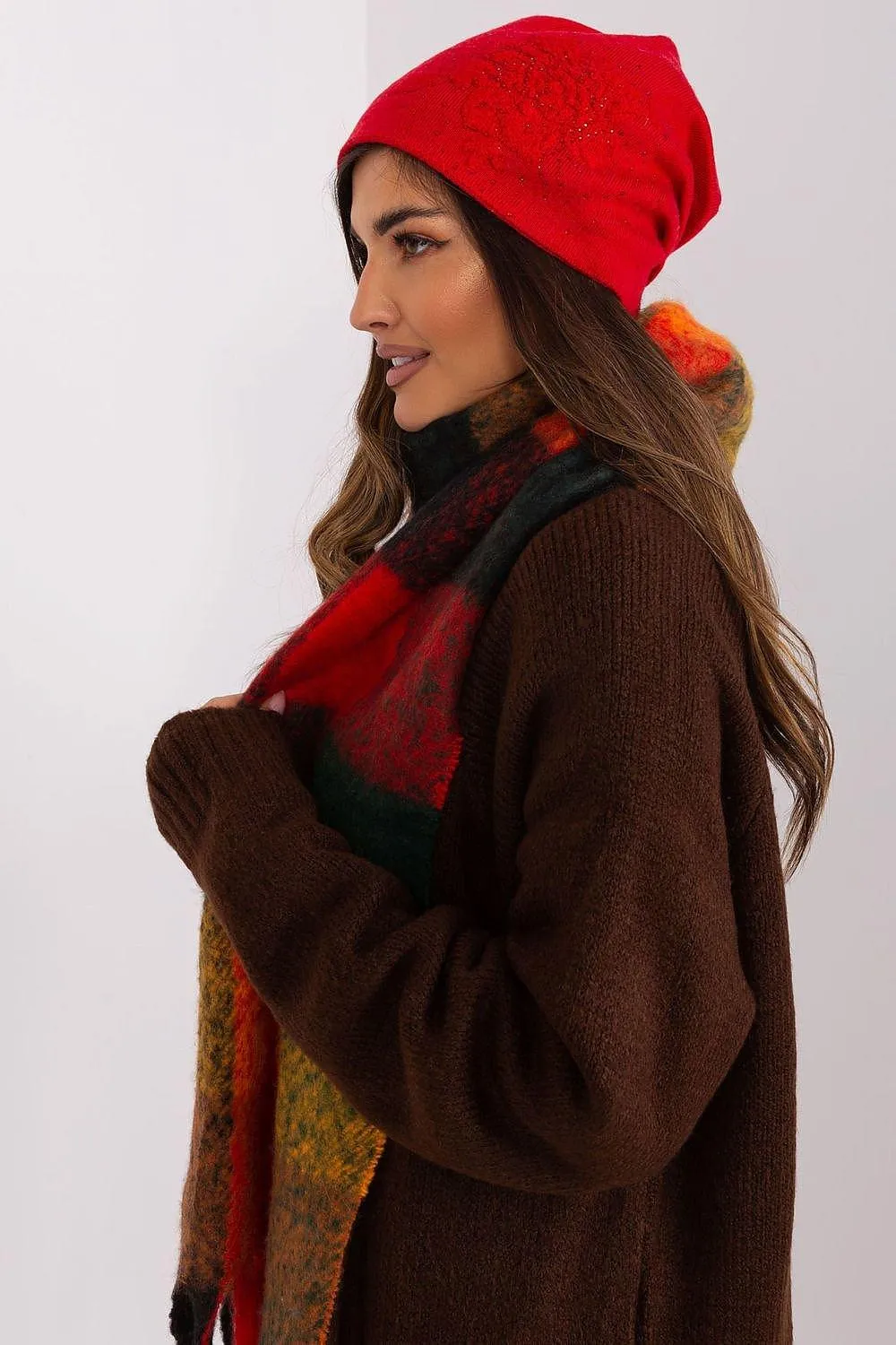 Chic Cashmere Beanie with Sparkling Rhinestone Accents