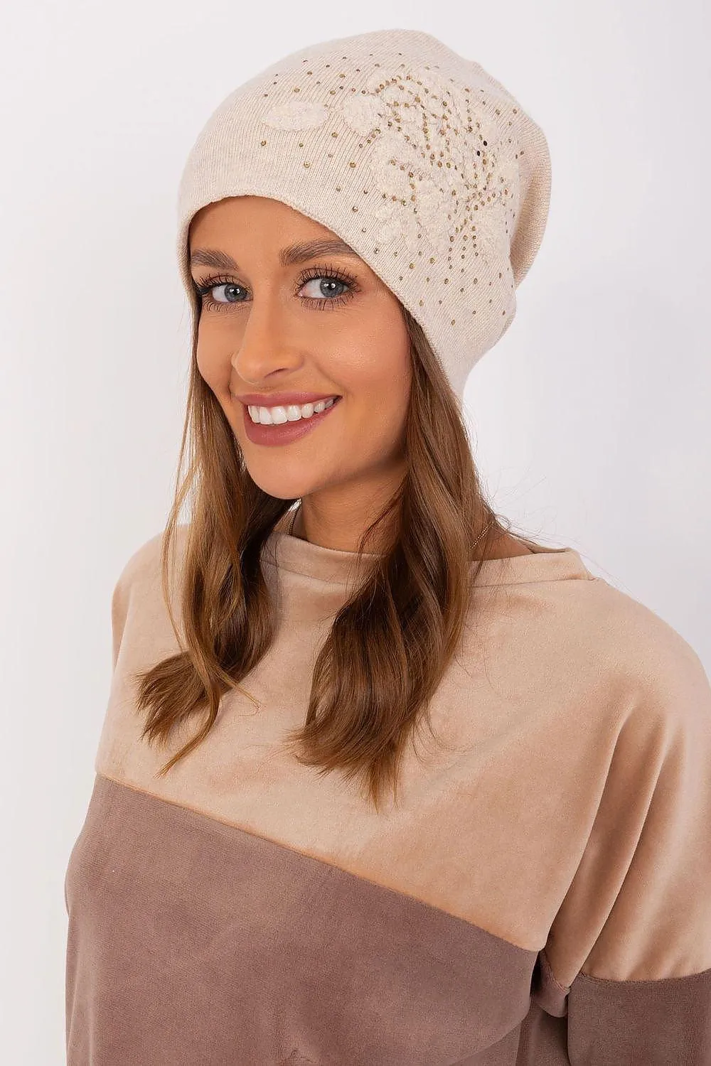 Chic Cashmere Beanie with Sparkling Rhinestone Accents