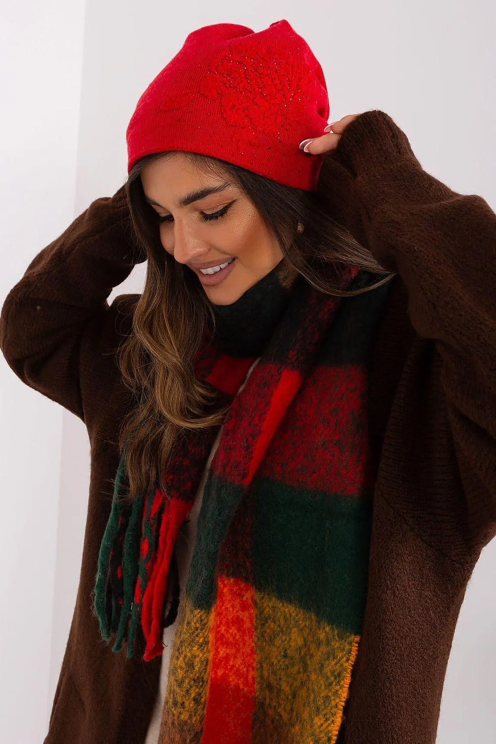 Chic Cashmere Beanie with Sparkling Rhinestone Accents