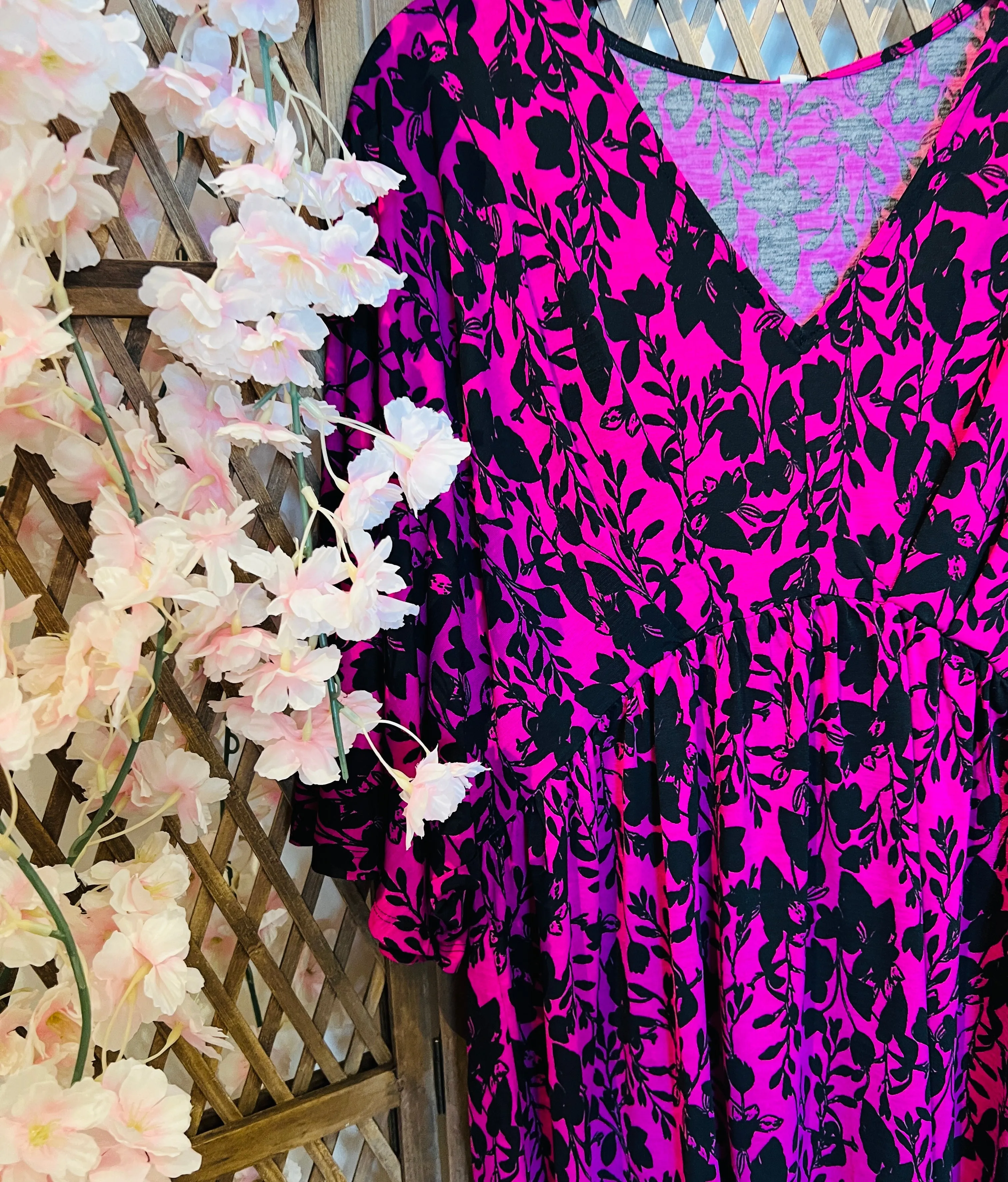 Dreamer Fuchsia Black Top