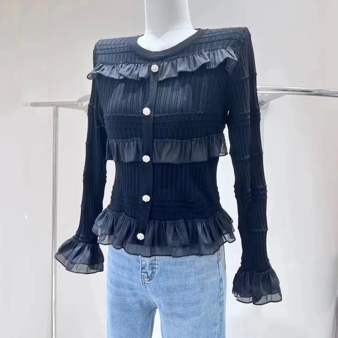 Ruffle Flare Sleeve Lace Shirt Blouse Spring Womens Fashion Long Sleeve Top Designer Tight Shirt Korean Style B-059