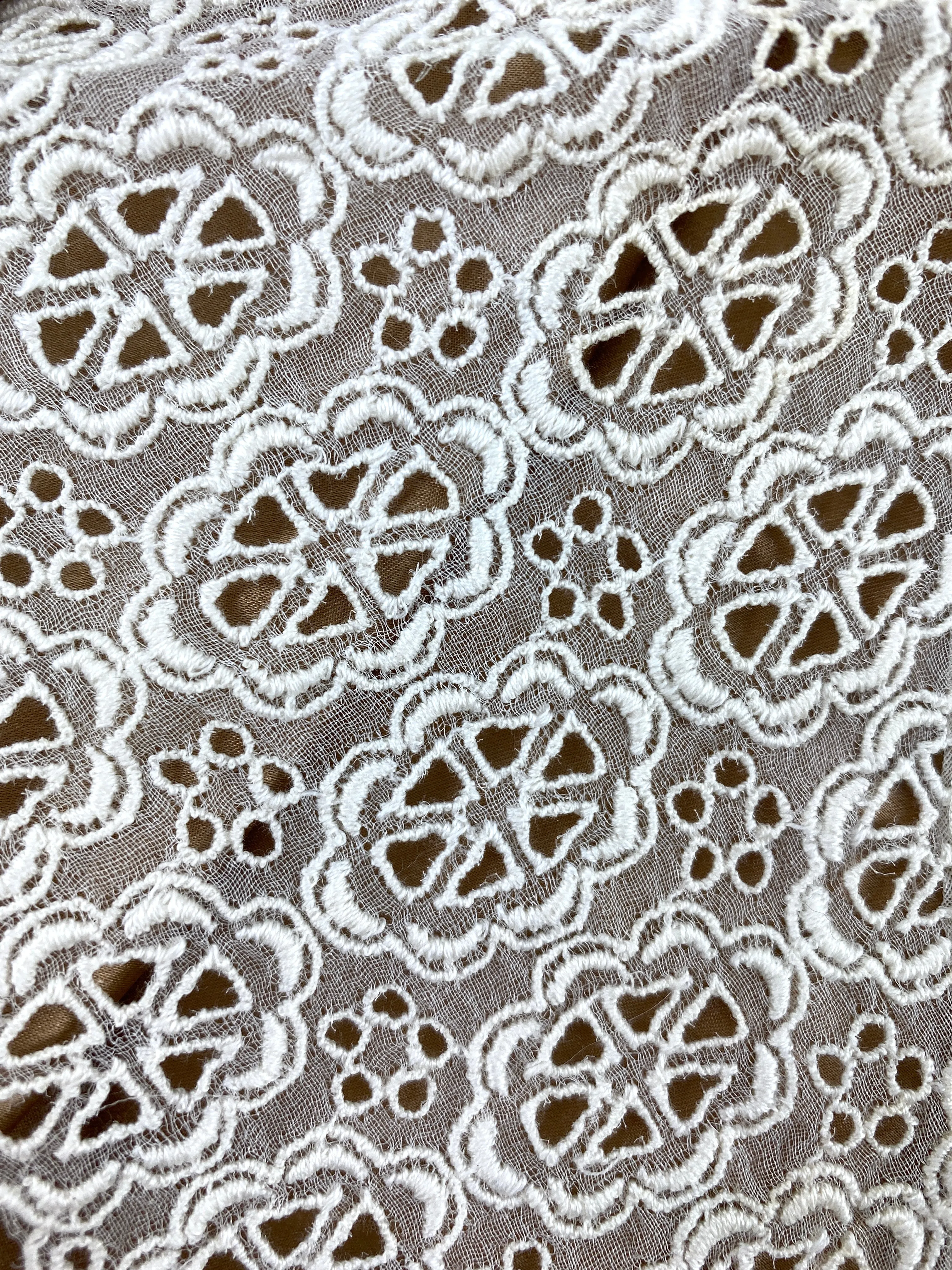 Vintage 1930s White Cotton Embroidered Collar