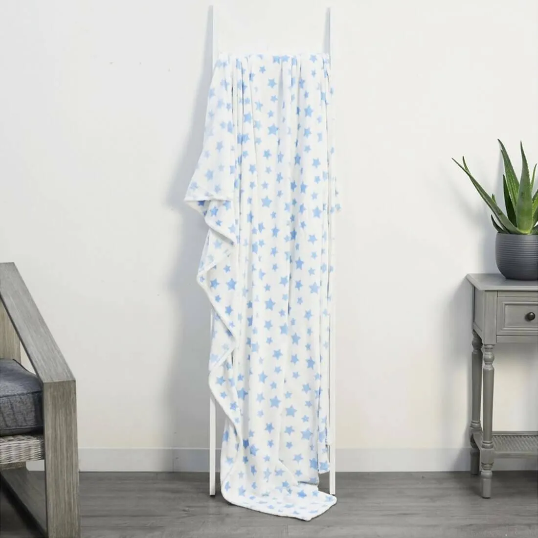 White With Stars Microfleece Blanket Home Sofa Bed Throw